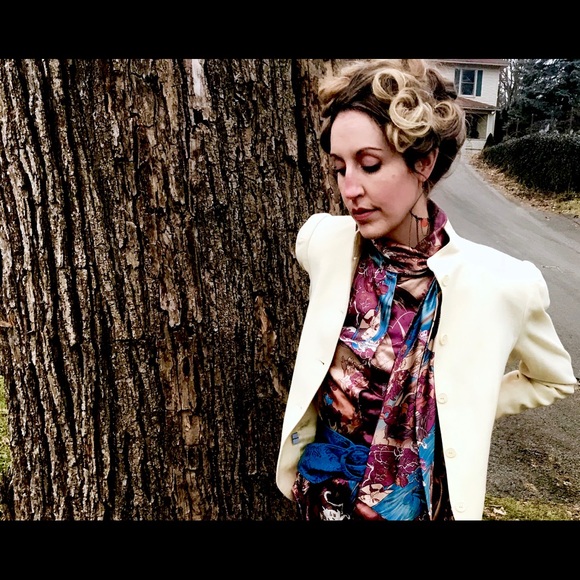 Meet your Posher, Lindsay - Picture 4 of 8